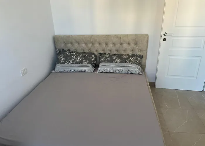 Emi Lungomare * Vlorë